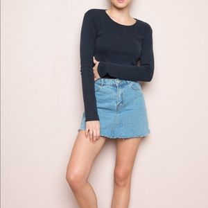 brandy melville distressed denim skirt
